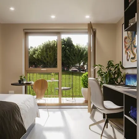 Modern And Bright At Exchange Court For Students Only * Leeds (West Yorkshire)